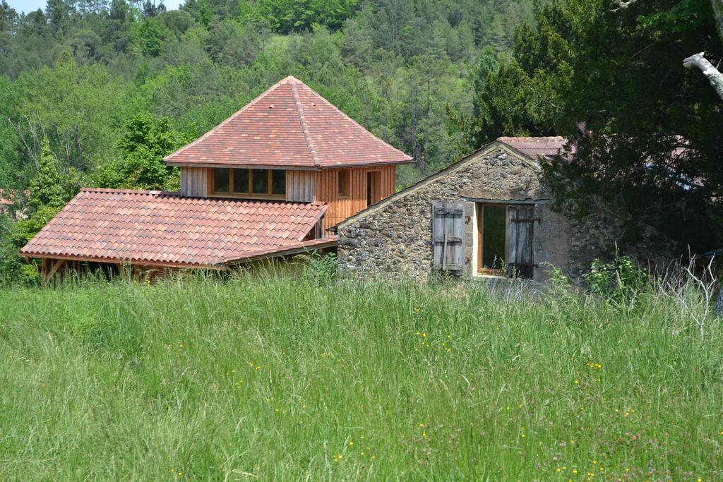 La Ferme De Cagnolle Hotel Saint-Amand-de-Belves Exterior photo